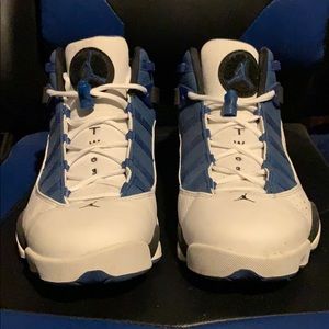 Jordan TWO3 shoes. Good condition. SIZE 10